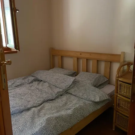 Kroni Vendeghaz *